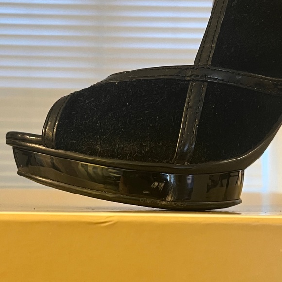 Michael Kors Peep-toe Heels - Size 5 - Picture 5 of 5